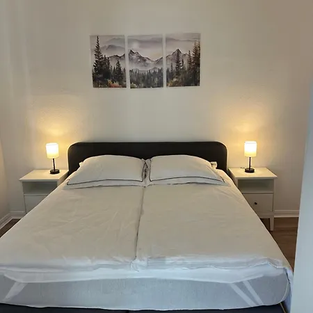 Mauerperle شقة جوسلار